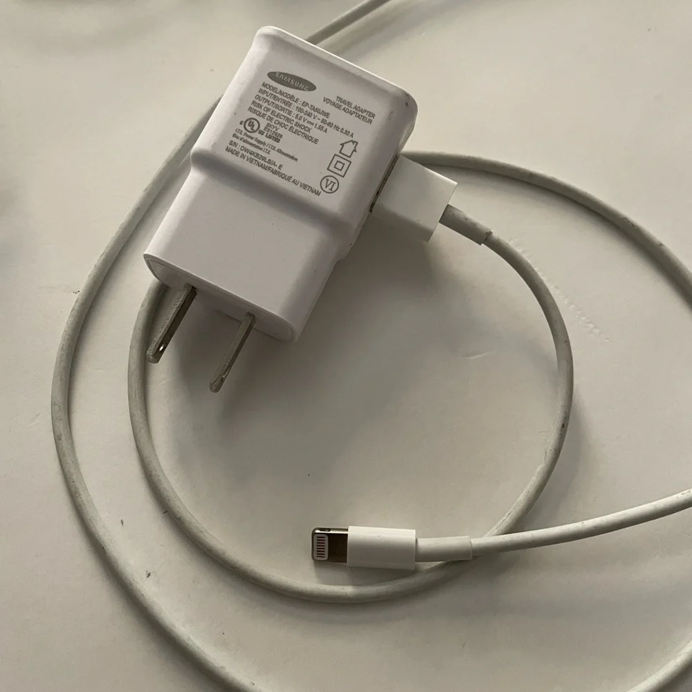 Samsung Travel Adopter Fast Charger + Charging Cable Lot of 3